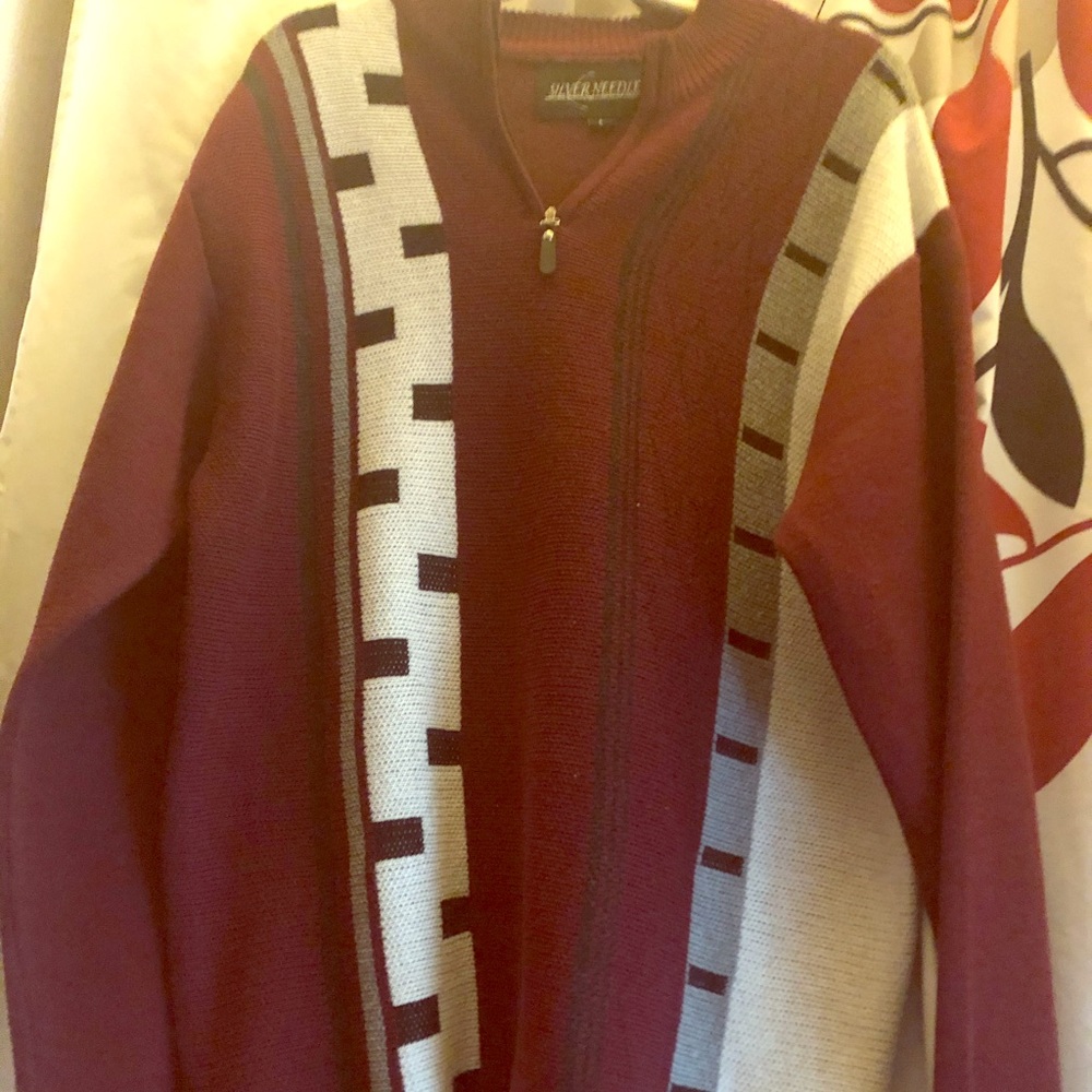 Men burgundy sweater